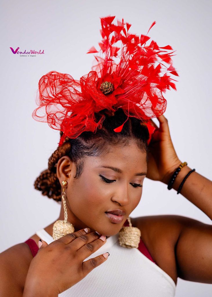 Bold and Beautiful Red Luxury Fascinator | VondeeWorld display picture 2