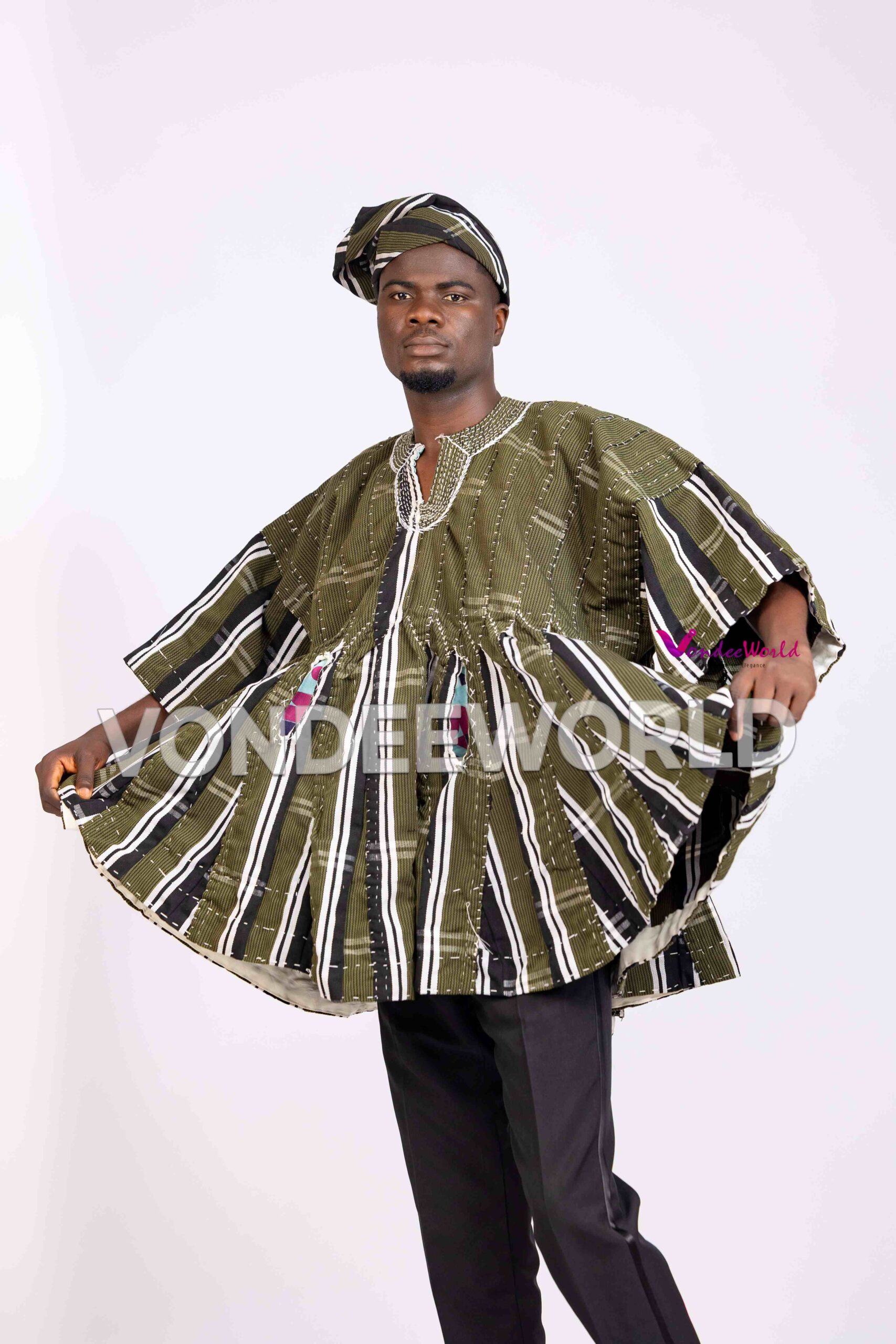 VondeeWorld Ghana smock Fugu Batakari for men 11ab Rahama- Northern Ghana Smock Fugu Batakari - Image 1